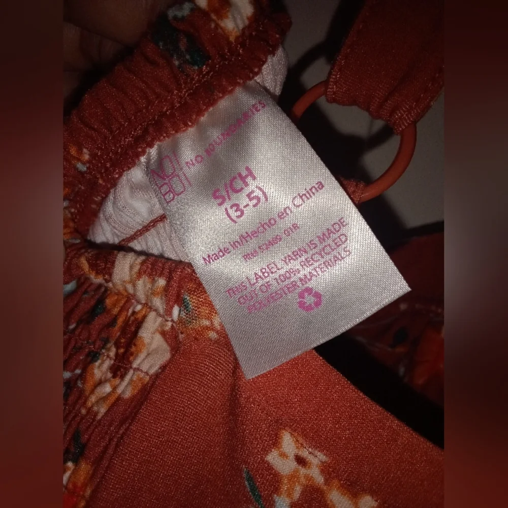 Floral dress 🌸 - Picture 6 of 7